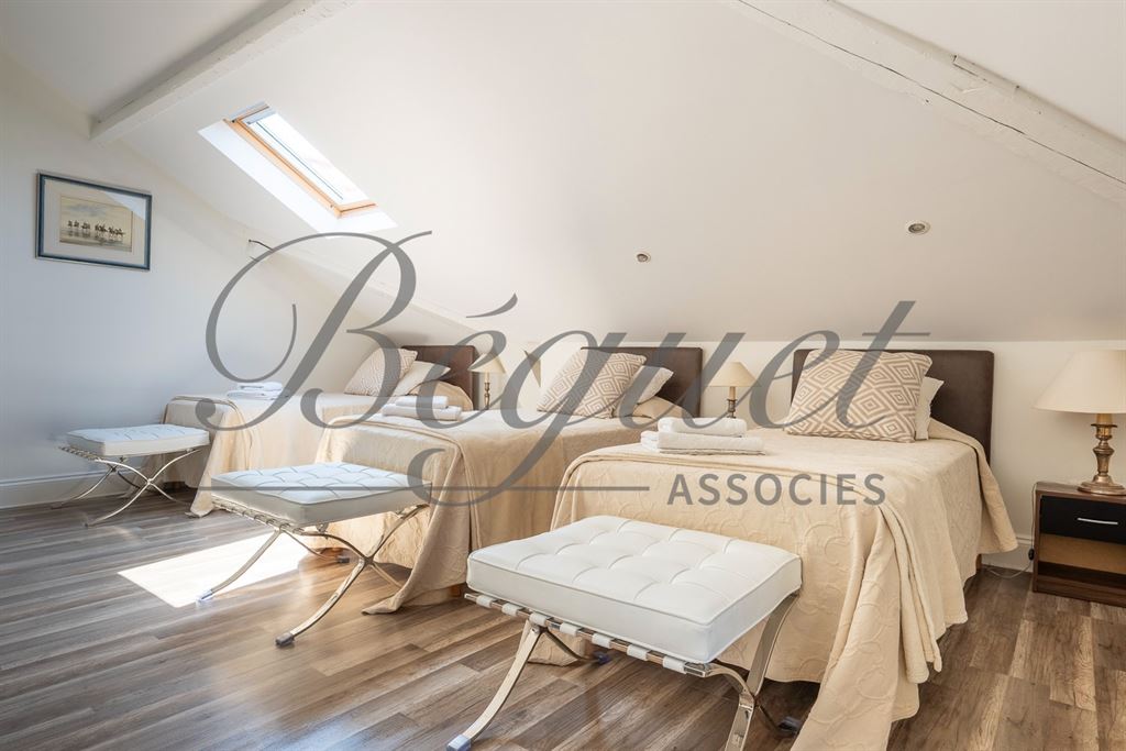 A vendre chez Beguet Associés : FRANCE - CÔTE D’AZUR - CANNES CENTRE - MAISON 554 m² - 8 CHAMBRES - PISCINE - PARC 2 512 m² - MAISON DE GARDIEN