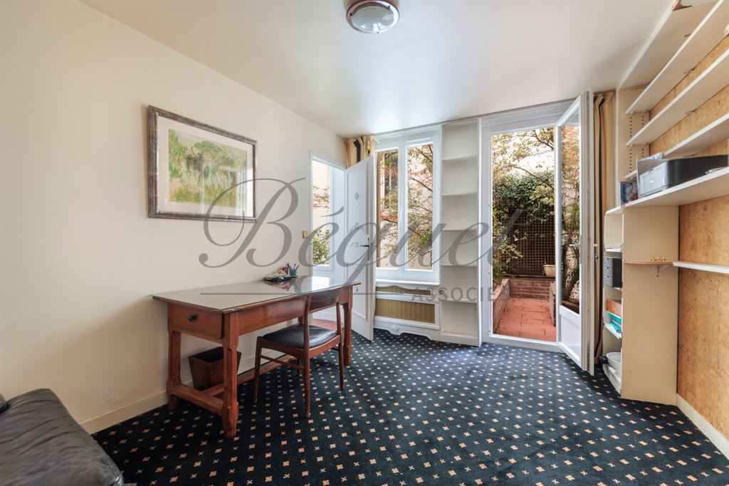 A vendre chez Beguet Associés : Paris 15e (75015), Saint-Lambert — Maison familiale de 148 m², 4 chambres et patio de 26 m²