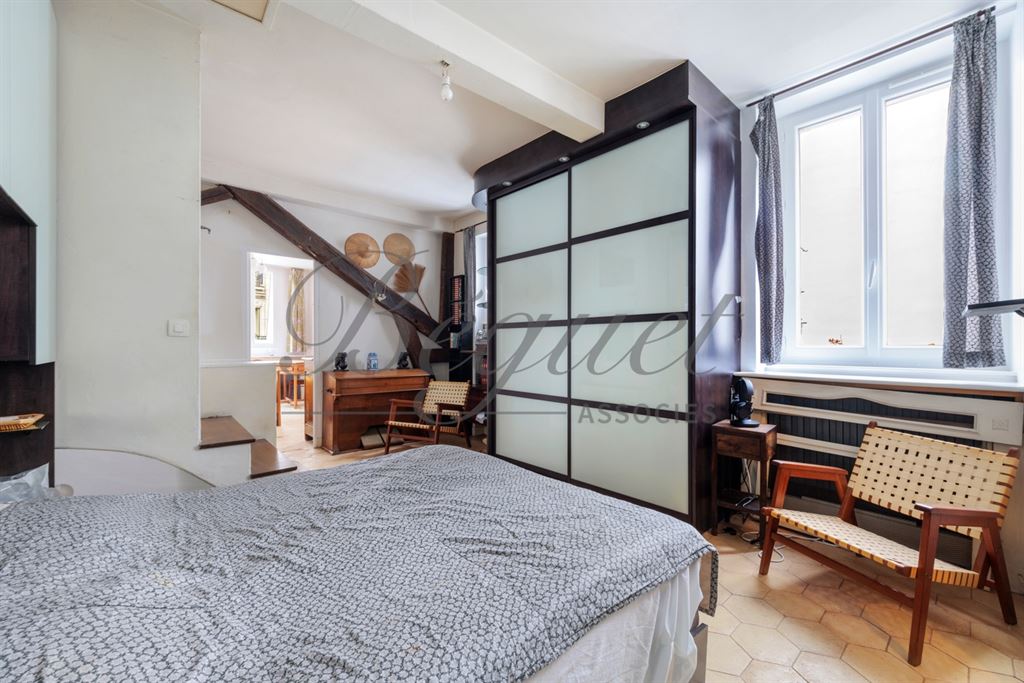 A vendre chez Beguet Associés : Paris 15e (75015), Saint-Lambert — Maison familiale de 148 m², 4 chambres et patio de 26 m²