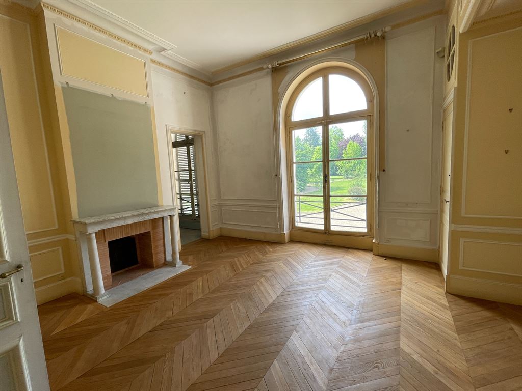 A vendre chez Beguet Associés : LOUVECIENNES 78430 MAISON 500 m² 6 CHAMBRES PARC