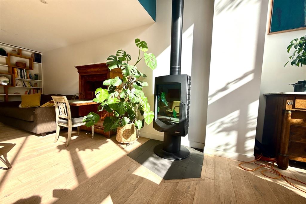 A vendre chez Beguet Associés : Bourg-la-Reine (92340), Hauts-de-Seine — Maison familiale de 109 m² avec jardin, bureau et stationnement