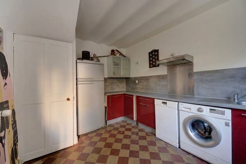 A vendre chez Beguet Associés : Tours (37000) – Maison de ville de 310 m², 6 chambres, garage fermé – Indre-et-Loire, Centre-Val de Loire