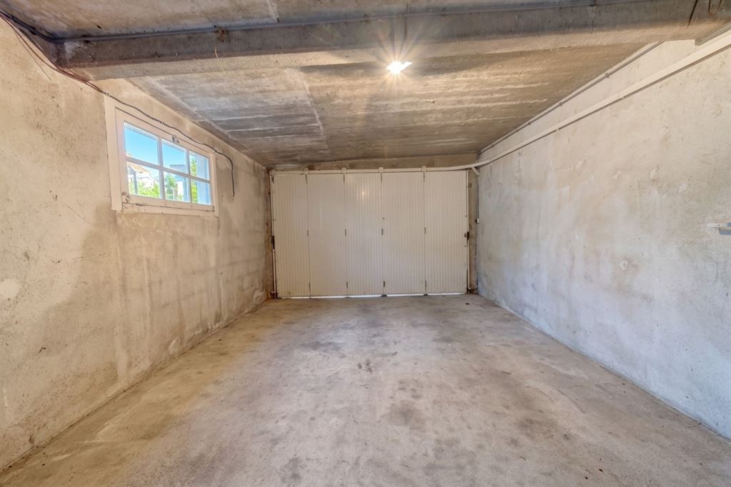 A vendre chez Beguet Associés : Tours (37000) – Maison de ville de 310 m², 6 chambres, garage fermé – Indre-et-Loire, Centre-Val de Loire