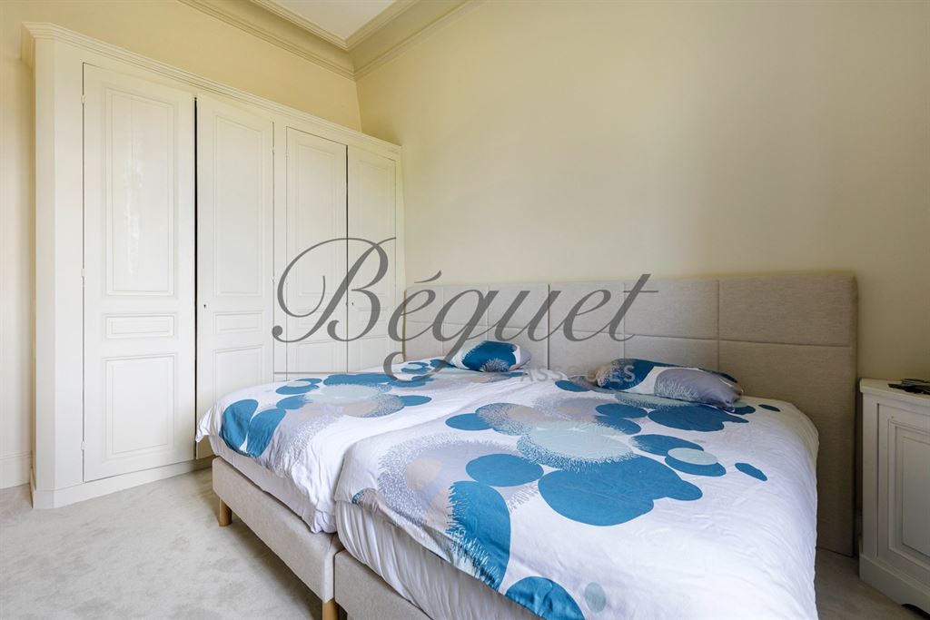 A vendre chez Beguet Associés : Louveciennes (78430) – Propriété historique de 790 m² avec parc paysagé, 4 chambres – Piscine - près de Marly-le-Roi, Yvelines, Île-de-France