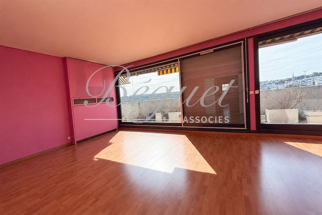 A vendre chez Beguet Associés : Boulogne nord (92100) – Appartement dernier étage de 117 m², 3 chambres, 56 m² d’espaces extérieurs Terrasses/Balcons - parking - Piscine