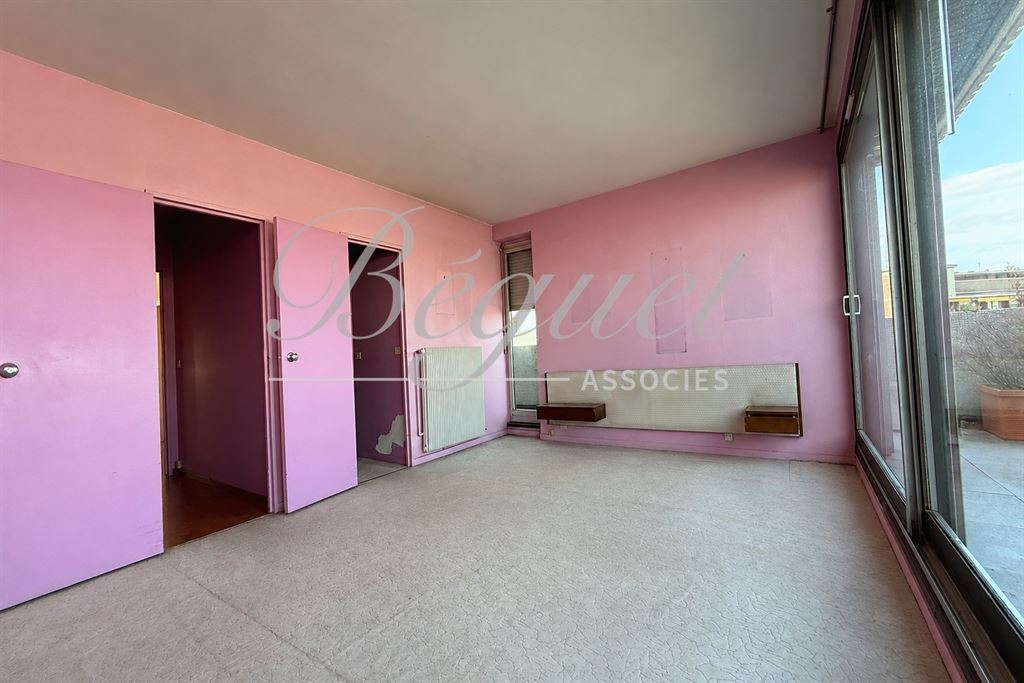 A vendre chez Beguet Associés : Boulogne nord (92100) – Appartement dernier étage de 117 m², 3 chambres, 56 m² d’espaces extérieurs Terrasses/Balcons - parking - Piscine