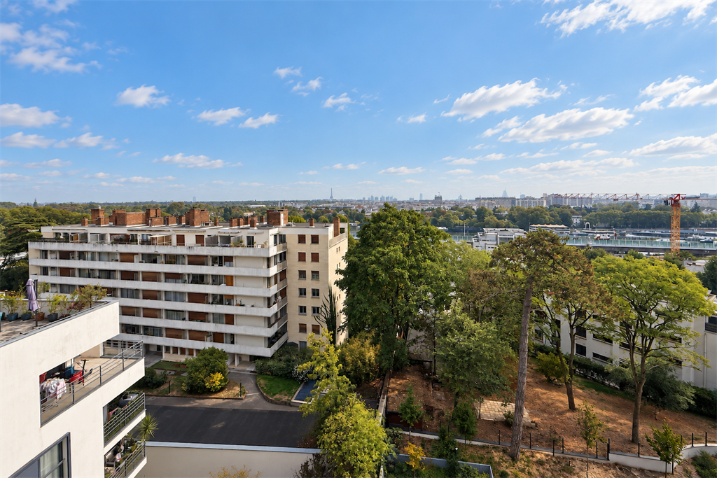 A vendre chez Beguet Associés : Saint-Cloud (92210) – Appartement de 130 m², 3 chambres, terrasses de 92,5 m² – près de Paris, Hauts-de-Seine, Île-de-France