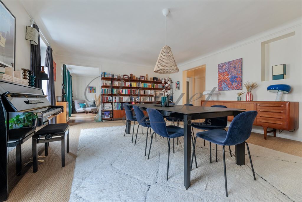 A vendre chez Beguet Associés : Paris 16 (75016) – Appartement 172,5 m², 3-4 chambres, cave de 10 m² – quartier Chaillot, Paris, Île-de-France