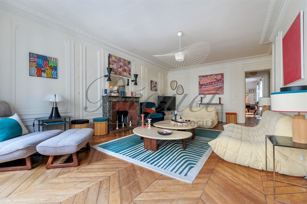 A vendre chez Beguet Associés : Paris 16 (75016) – Appartement 172,5 m², 3-4 chambres, cave de 10 m² – quartier Chaillot, Paris, Île-de-France