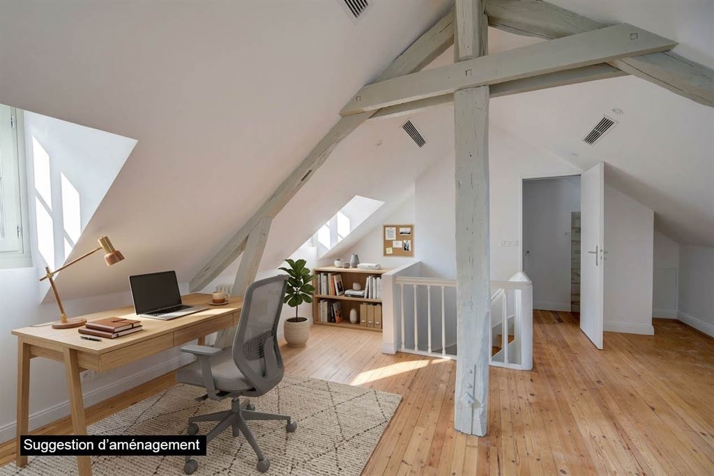 A vendre chez Beguet Associés : Tours (37000), Indre-et-Loire – Maison rénovée de 330 m², 6 chambres, jardin et 2 parkings